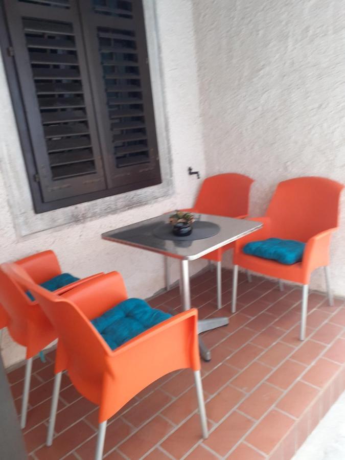 Apartman Zepina Pula Exterior foto